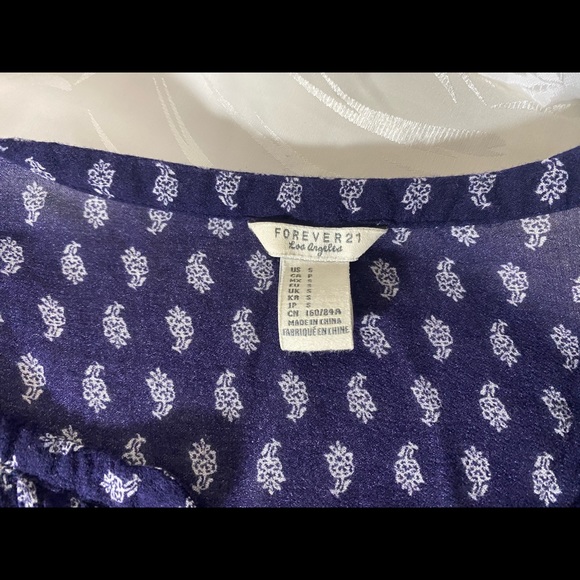 Forever 21 Bohemian Top - Picture 4 of 4